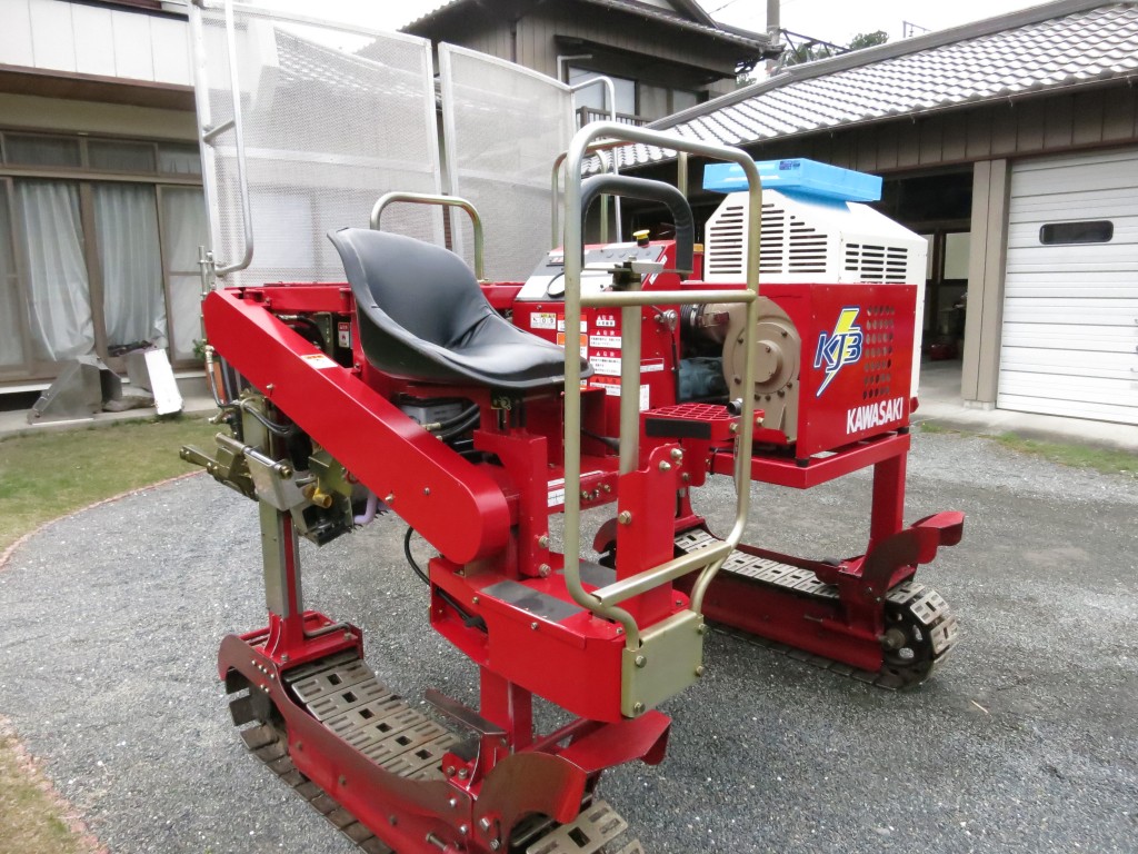 茶刈機出動